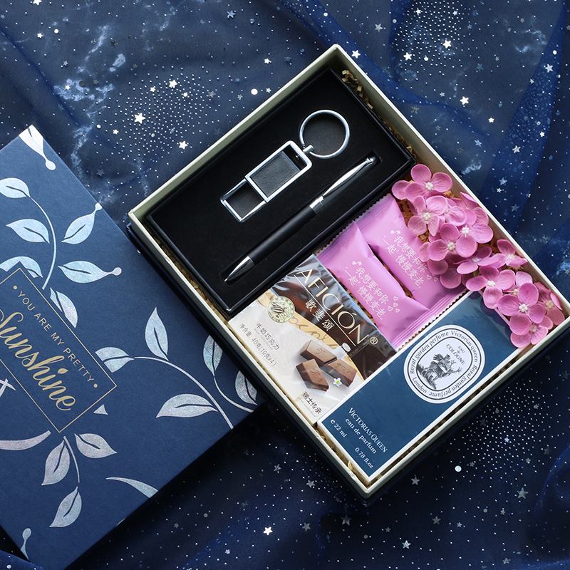 {賭馬}(送男友实用的20个礼物有哪些) {賭馬}(送男友实用的20个礼物有哪些)